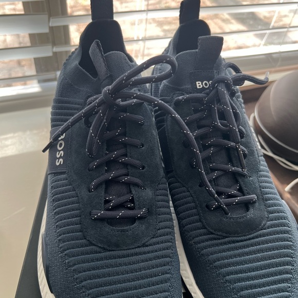 Boss titanium men’s running shoes - Picture 3 of 11